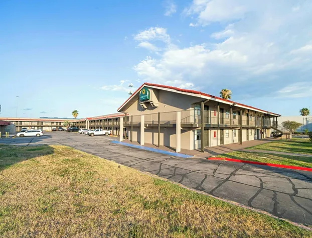 La Quinta Inn by Wyndham Corpus Christi North hotel detail image 4