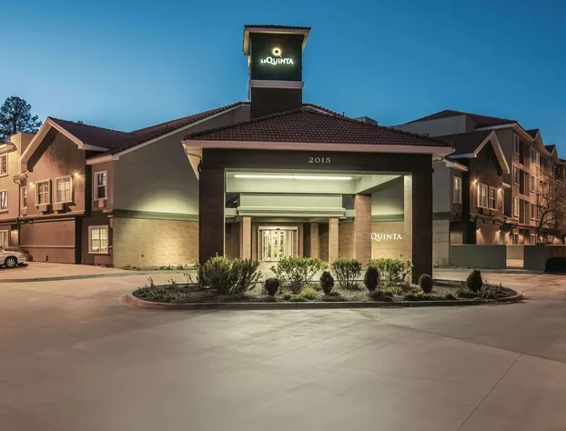 La Quinta Inn & Suites by Wyndham Flagstaff hotel detail image 1