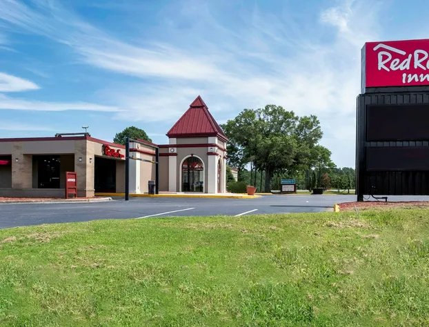 Red Roof Inn Petersburg - Fort Lee hotel detail image 1