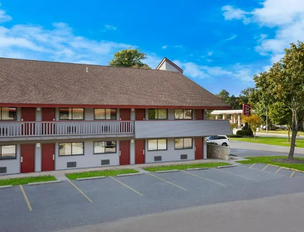 Red Roof Inn Cleveland - Westlake hotel detail image 2