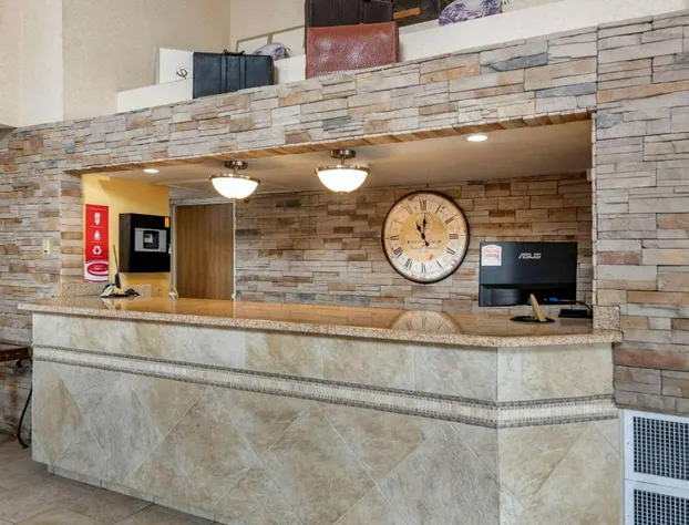 Econo Lodge North Academy hotel detail image 1