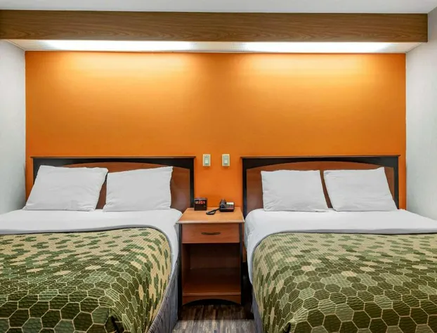 Econo Lodge North Academy hotel detail image 2