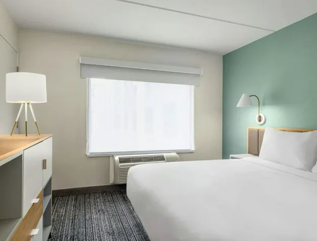 TownePlace Suites by Marriott Charlotte LoSo hotel detail image 4