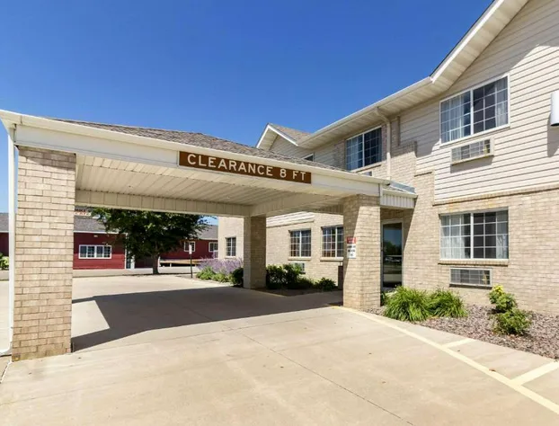 Quality Inn Marshall near University hotel detail image 2