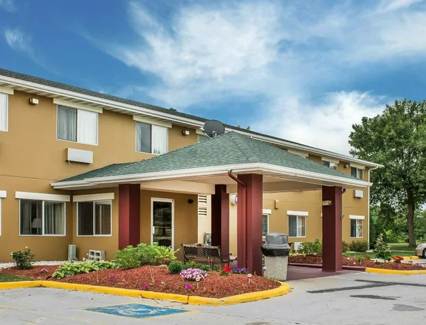 Quality Inn Manitowoc hotel detail image 2