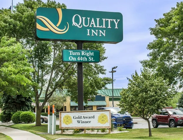 Quality Inn Manitowoc hotel detail image 3