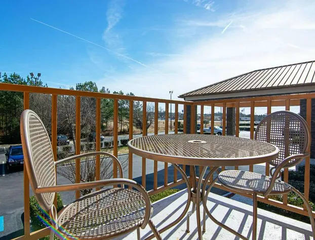 Quality Inn & Suites hotel detail image 4