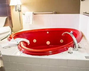 Quality Inn & Suites Sturgeon Bay hotel detail image 3