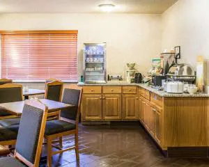 Quality Inn & Suites Sturgeon Bay hotel detail image 3