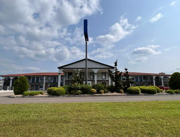 Americas Best Value Inn Blue Ridge hotel detail image 4