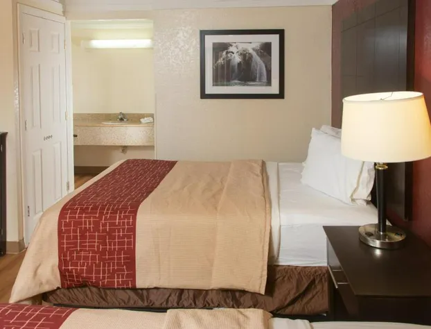 Red Roof Inn Ardmore hotel detail image 3