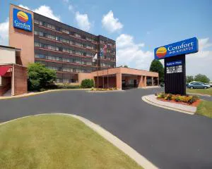 Comfort Inn & Suites Madison - Airport hotel detail image 4