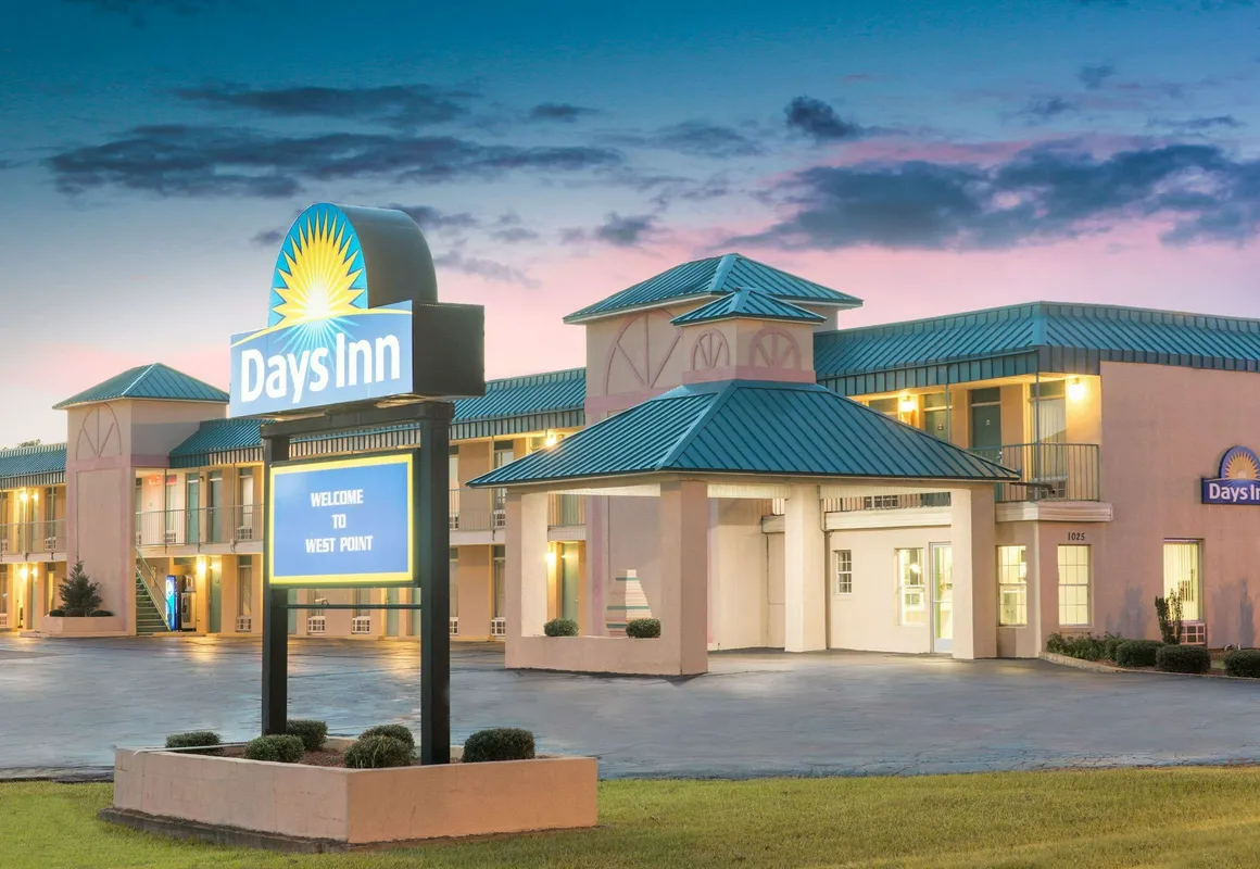 Days Inn by Wyndham West Point hotel hero