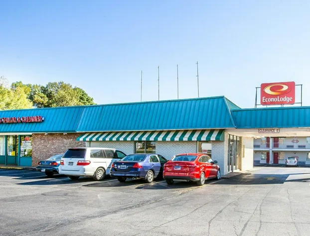 Econo Lodge McDonough South hotel detail image 4