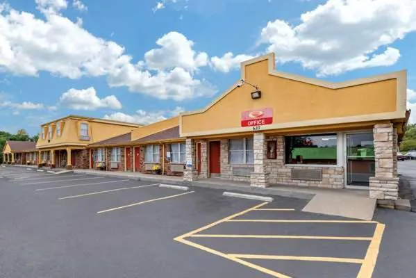Econo Lodge Erlanger - Cincinnati Airport hotel hero