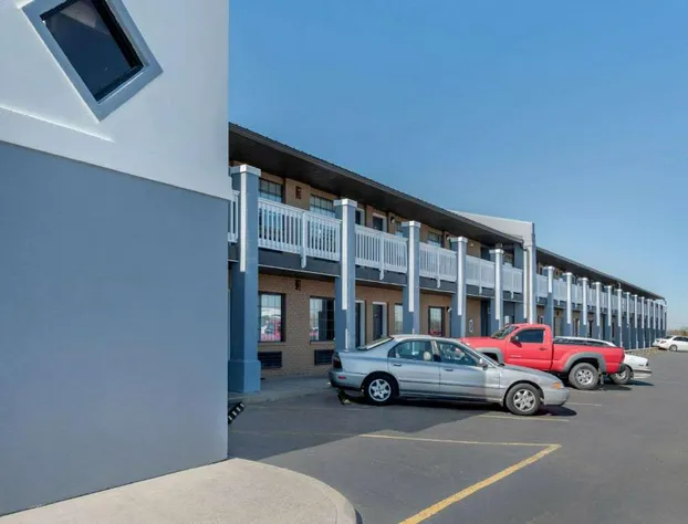 Econo Lodge Lexington Southeast hotel detail image 2