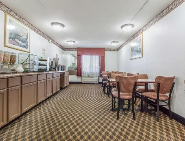 Econo Lodge Lexington hotel detail image 4