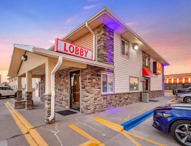 Econo Lodge Hays I-70 hotel detail image 3