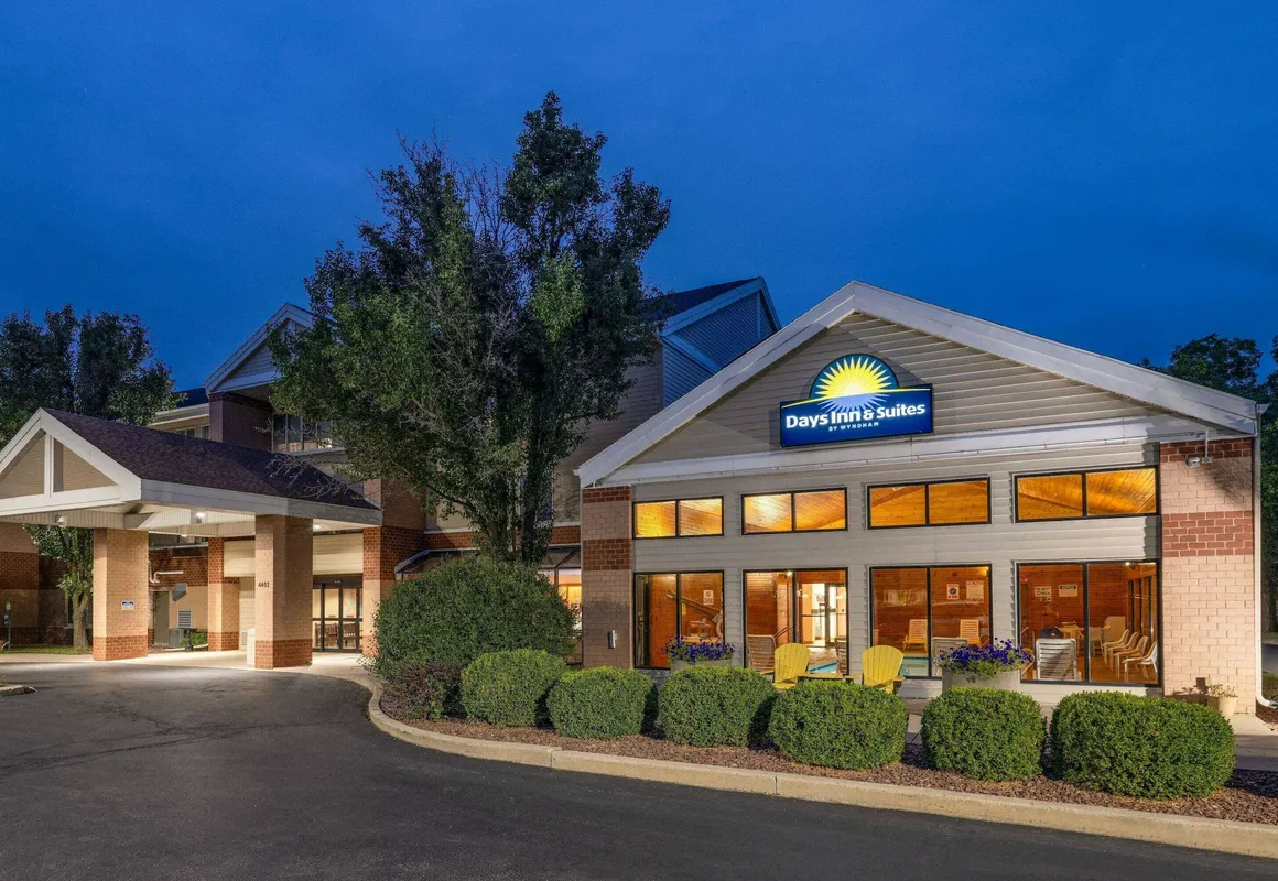 Days Inn & Suites by Wyndham Madison hotel hero
