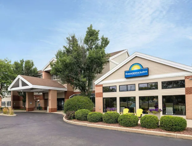 Days Inn & Suites by Wyndham Madison hotel detail image 1