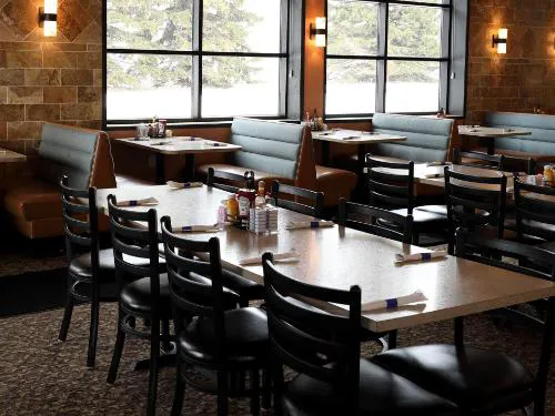 Northern Lights Inn Rugby hotel detail image 1