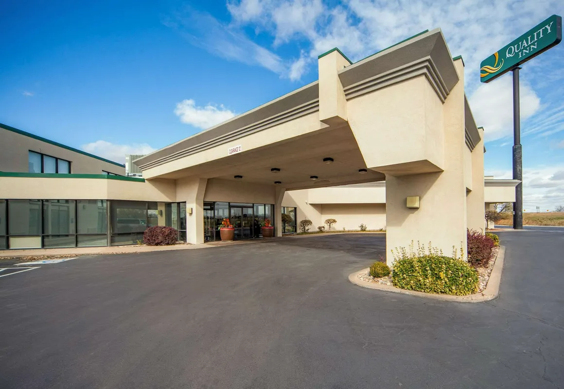 Quality Inn and Conference Center I-80 Grand Island hotel hero
