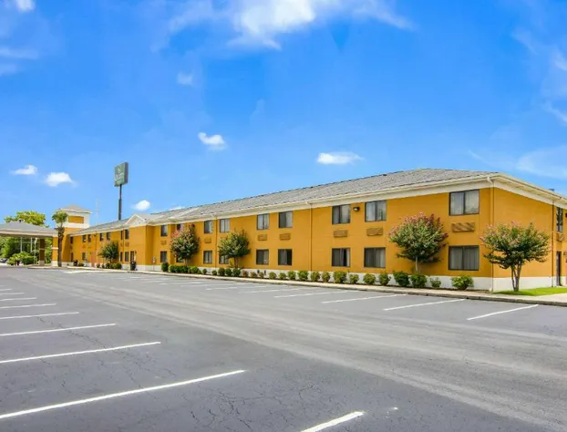 Quality Inn near University of Mobile hotel detail image 1