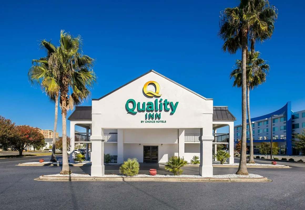Quality Inn Savannah I-95 hotel hero
