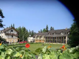 7 Gables Inn & Suites hotel detail image 1