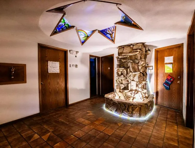 7 Gables Inn & Suites hotel detail image 3