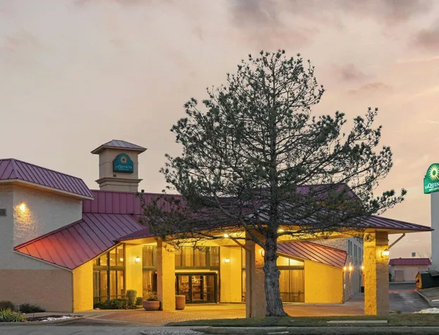 La Quinta Inn & Suites by Wyndham Salt Lake City - Layton hotel detail image 2