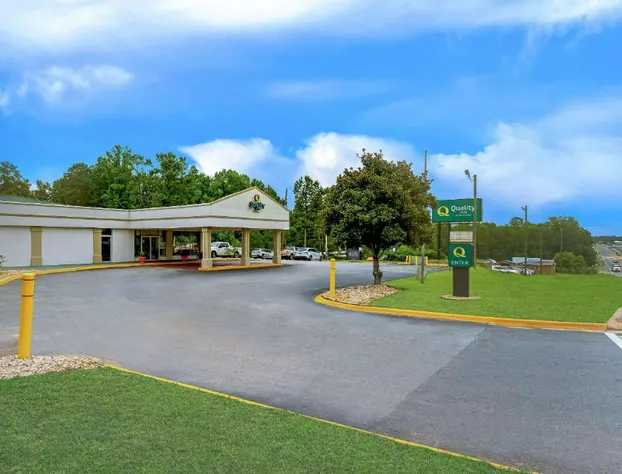 Quality Inn Americus hotel detail image 1