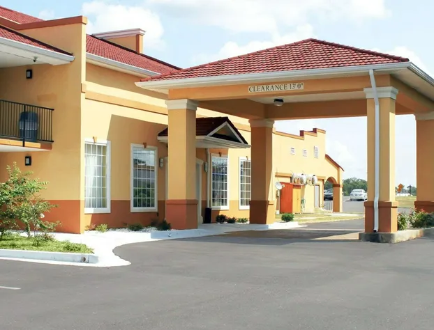 Quality Inn & Suites Greenville I-65 hotel detail image 3