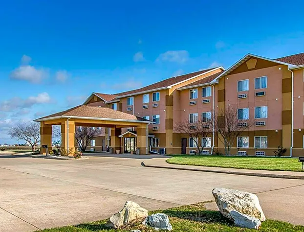 Quality Inn & Suites hotel detail image 1