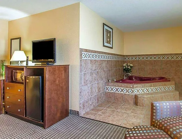 Quality Inn & Suites hotel detail image 2