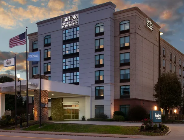 Fairfield Inn & Suites by Marriott Charleston hotel detail image 1