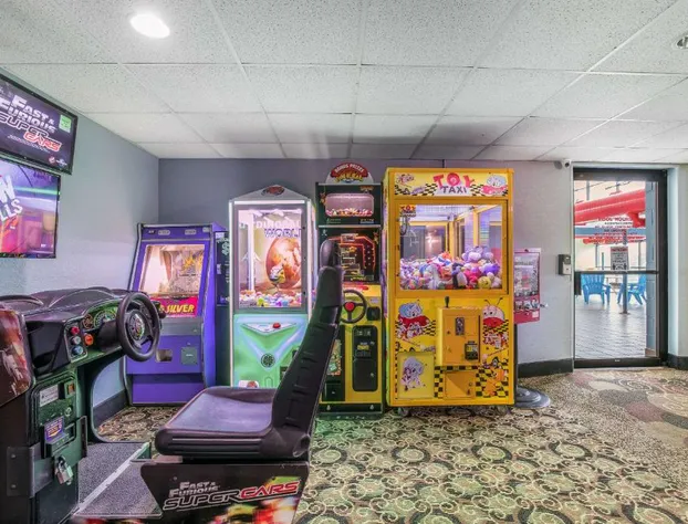 AmericInn & Suites By Wyndham Baraboo Event Center hotel detail image 2