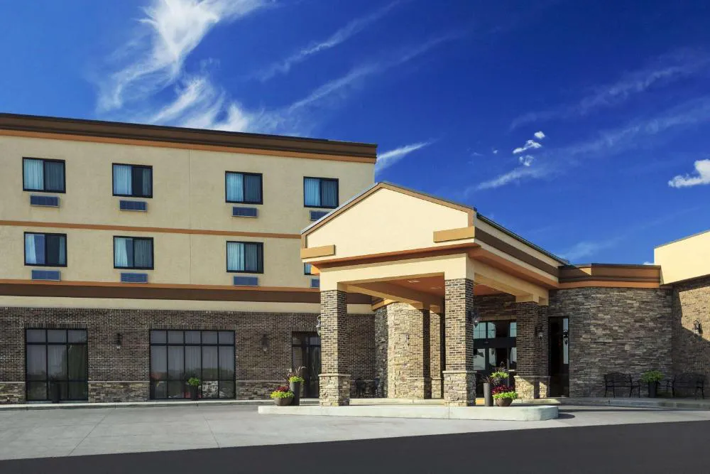 Roosevelt Grand Dakota, SureStay Collection by Best Western hotel hero