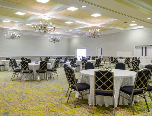Quality Inn & Suites Laurel area hotel detail image 4