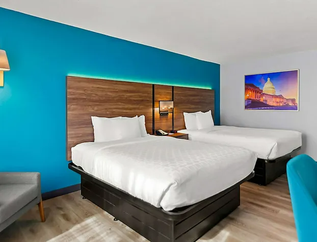 Clarion Inn Falls Church - Arlington hotel detail image 1