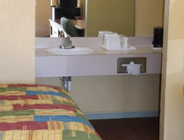 Regency Inn hotel detail image 3