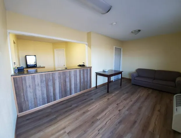 Econo Lodge hotel detail image 4