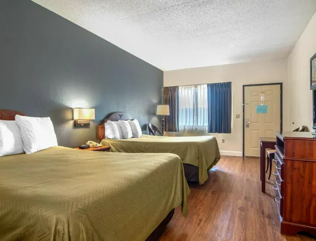 Econo Lodge Inn & Suites near Chickamauga Battlefield hotel detail image 4