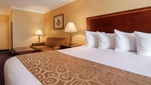 Best Western Forest Inn hotel hero