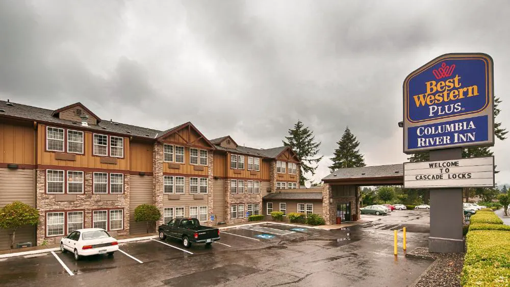 Best Western Plus Columbia River Inn hotel hero