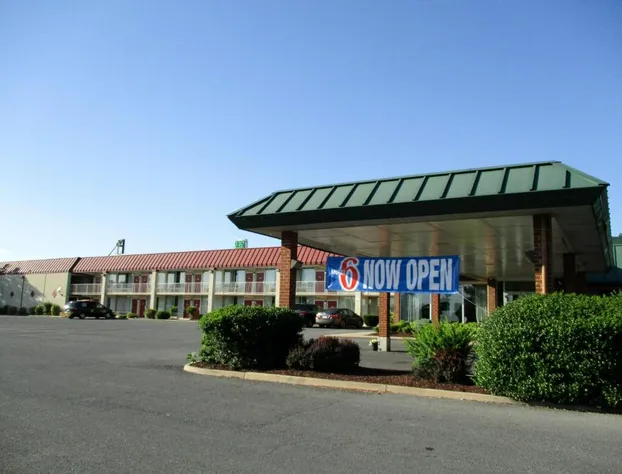 Motel 6 Mount Jackson, VA - Shenandoah hotel detail image 1