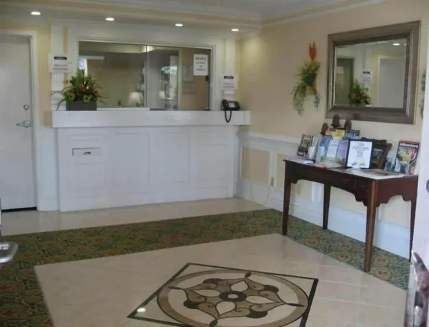 America's Inn hotel detail image 2