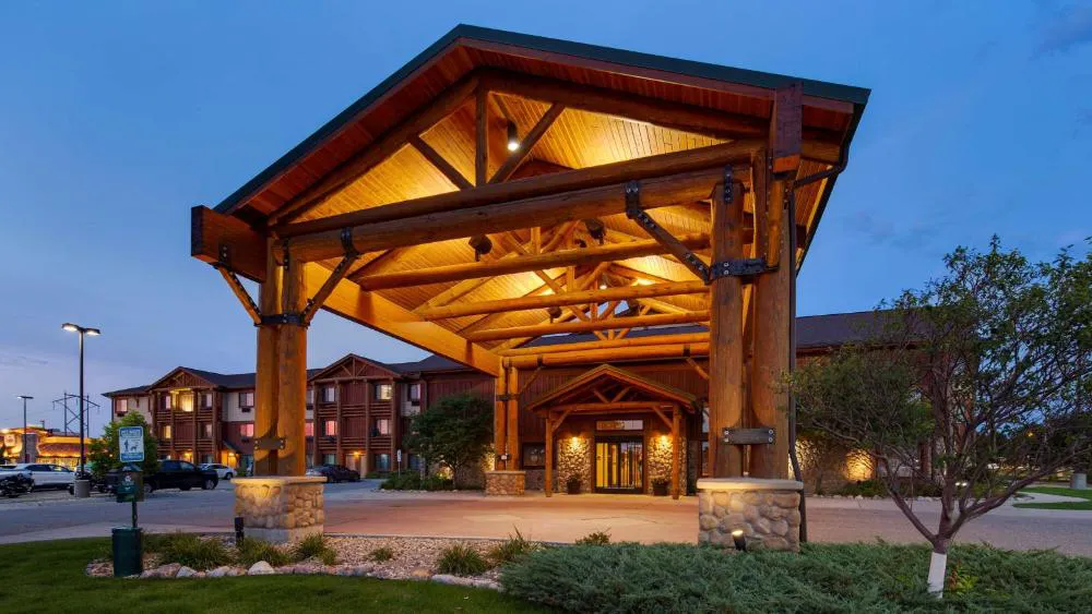 Best Western Plus Kelly Inn & Suites hotel hero