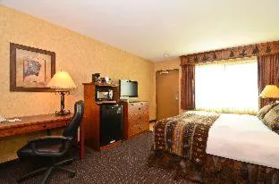 Best Western Plus Kelly Inn & Suites hotel detail image 1