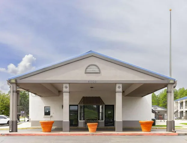 Motel 6 Nacogdoches TX hotel detail image 2